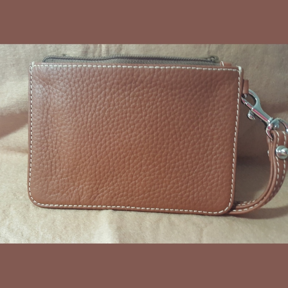 Dooney & Bourne Wrislet Chocolate Brown, Zipper Closure, Attached Keyring  NWOT - Picture 4 of 7
