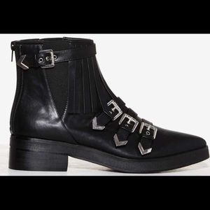 Black fringe buckle booties