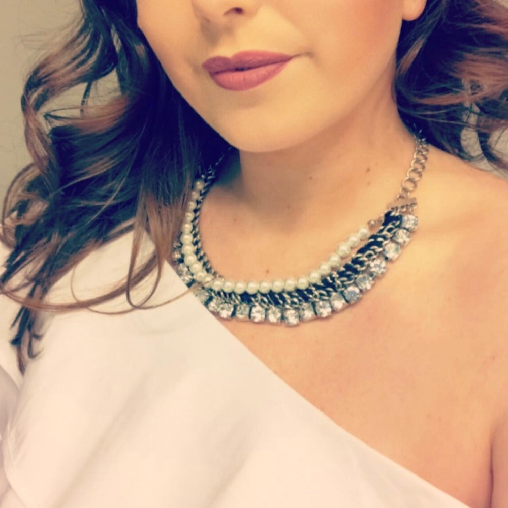 Pearl & Rhinestone Necklace!