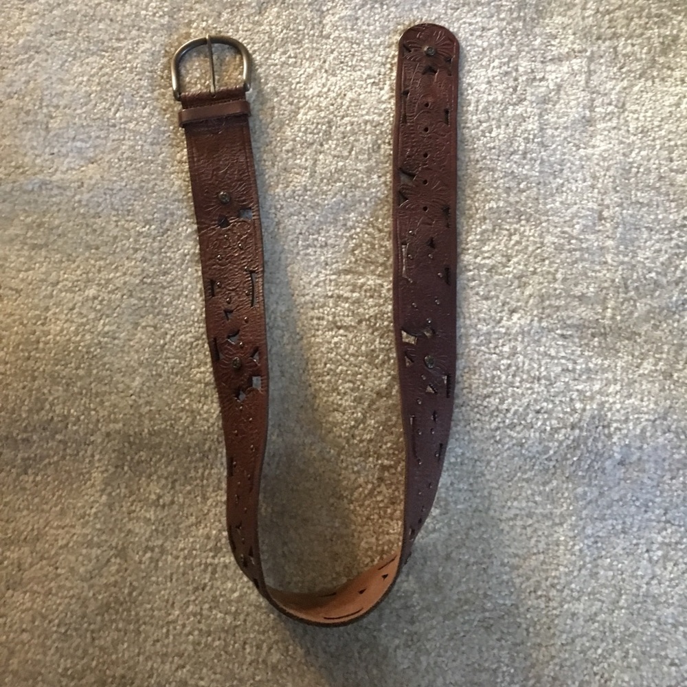 Fossil leather belt