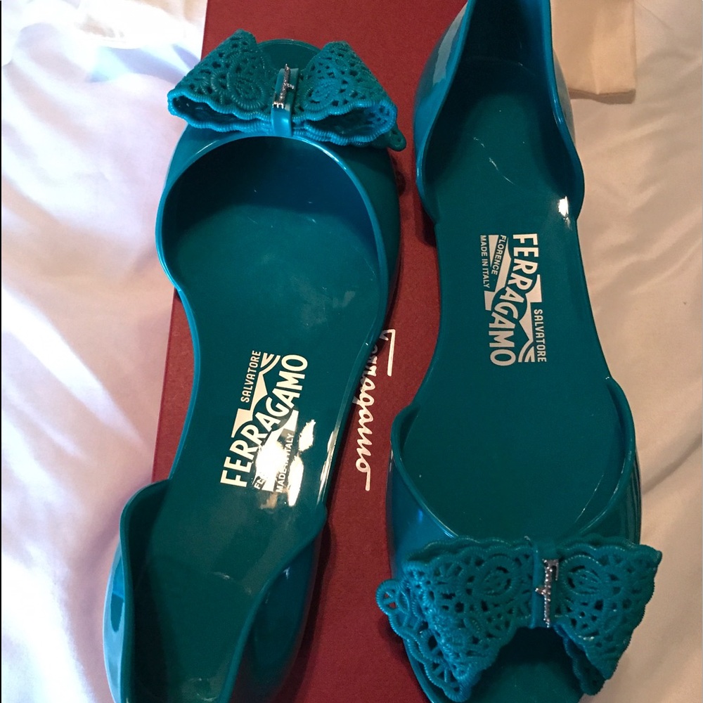 Ferragamo Sandals /flats