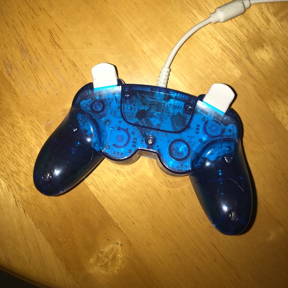 Blue PS3 controller - Picture 2 of 3