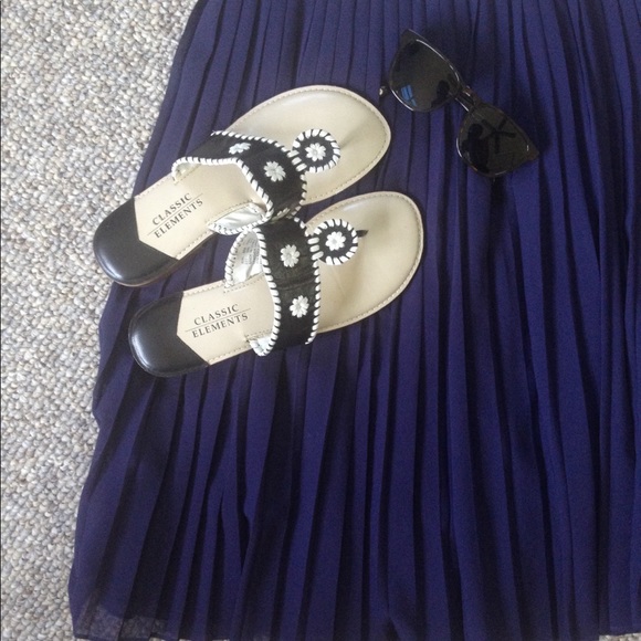 Jack Rogers Shoes - Black and White Jack Rodgers Lookalikes