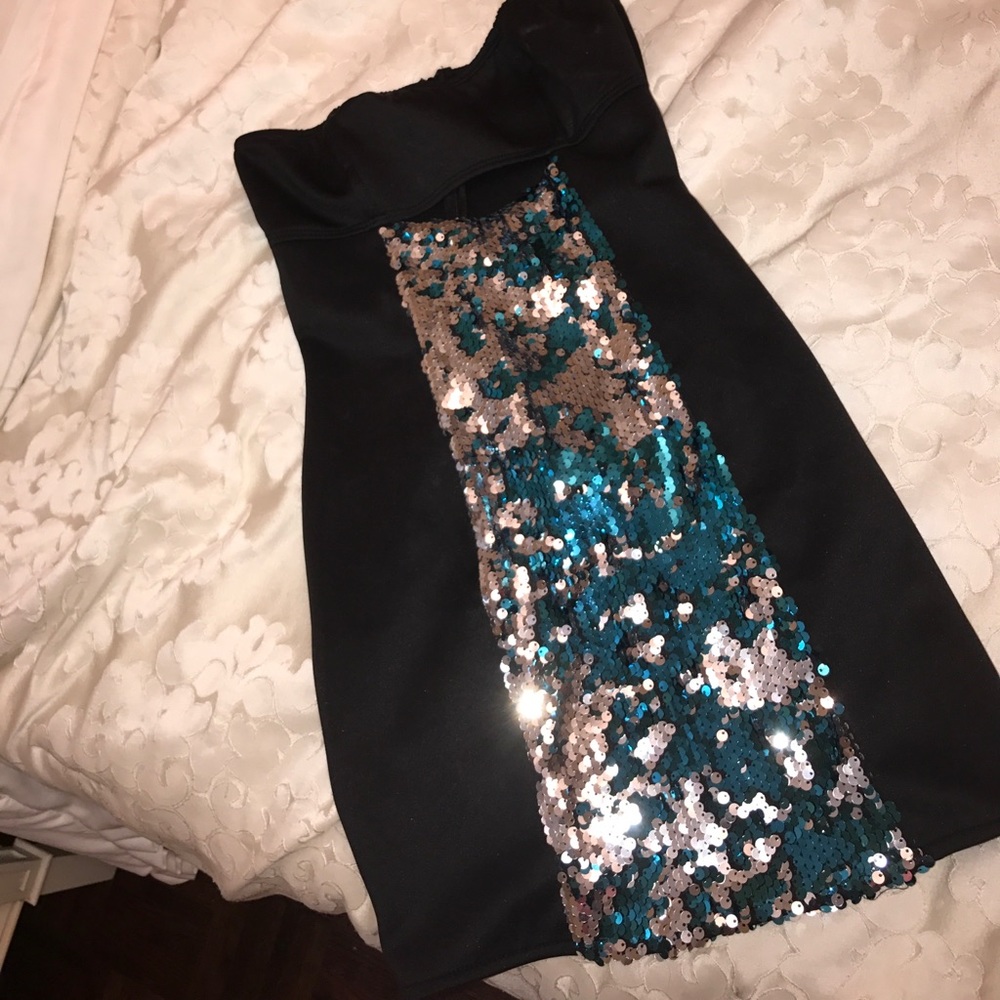Strapless sequin mini dress