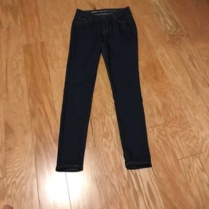 Dark navy blue skinny jeans, new condition