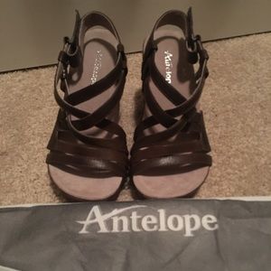 BRAND NEW Antelope Wedges