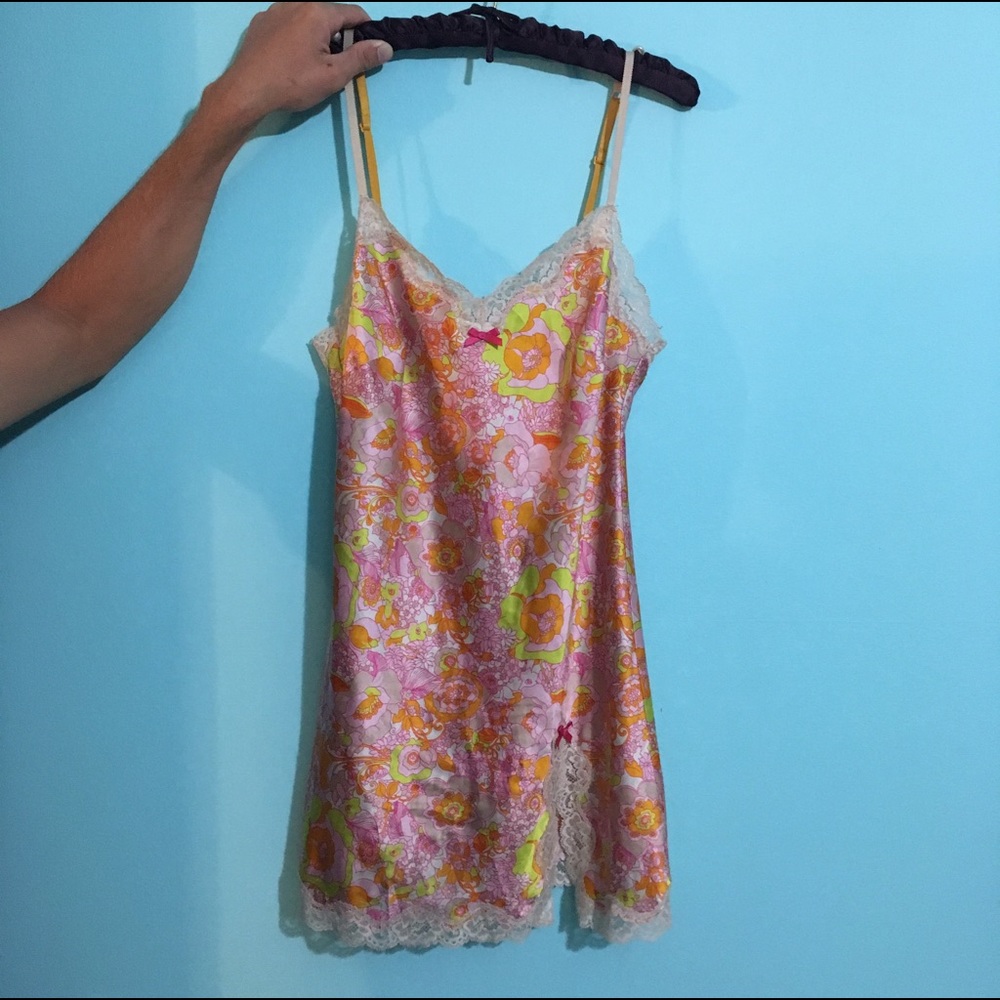 Victoria's Secret Floral Lace Night Gown Size XS