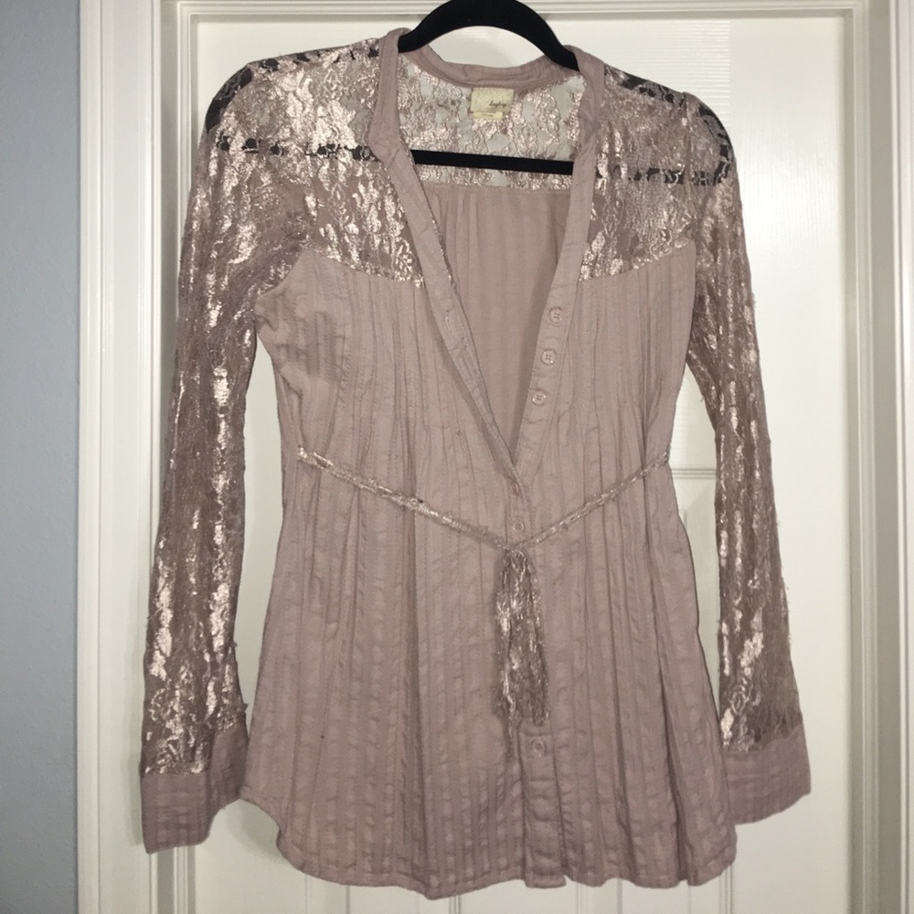 Daytrip lace blouse