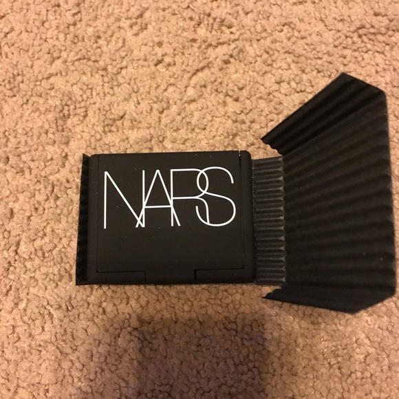 NARS Orgasm Blush - Picture 3 of 4