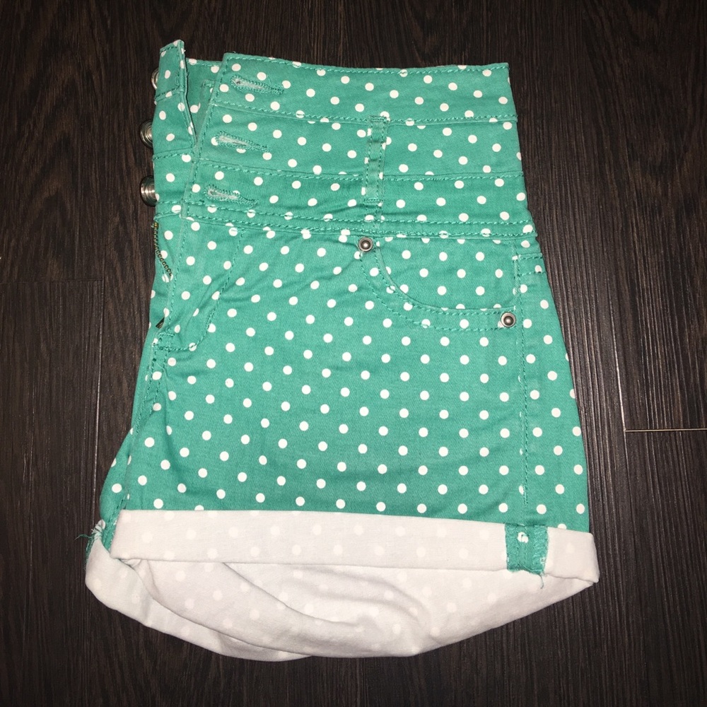 2 FOR $6 ⚠️ ALL SHORTS! NWOT Green PolkaDot Shorts