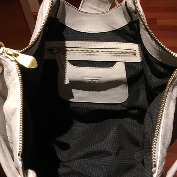 Pour La Victoire Venezia Satchel (White/Black) - Picture 5 of 5