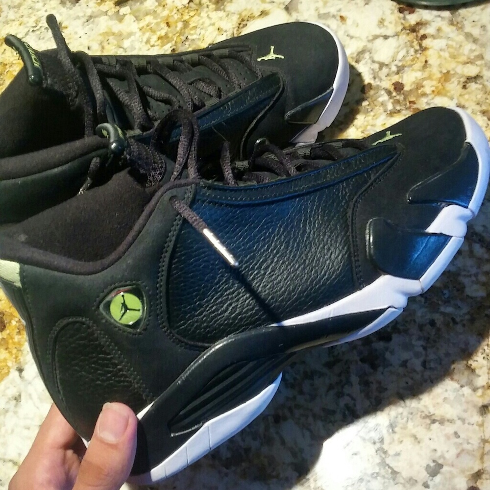 Selling my air jordan 14s