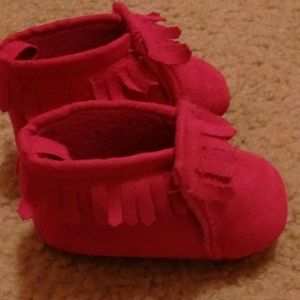 Pink infant boots