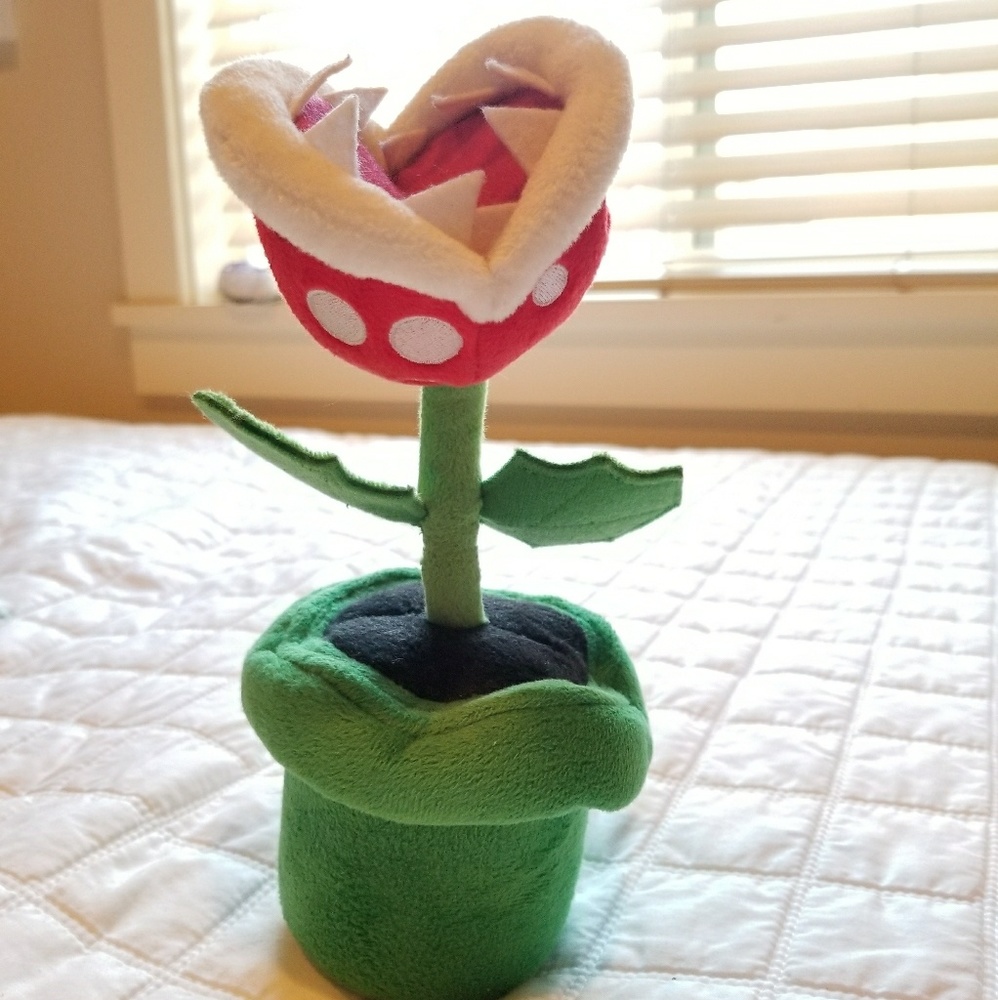 ⚘Mario piranha plant plush🥀