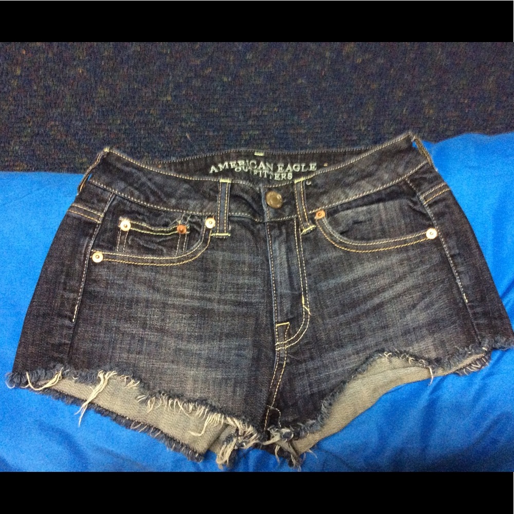 American Eagle jean shorts..size 0