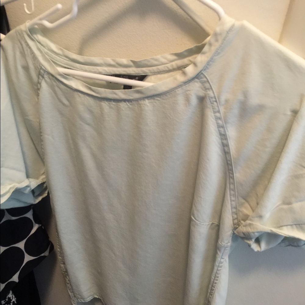 Cute, light denim top