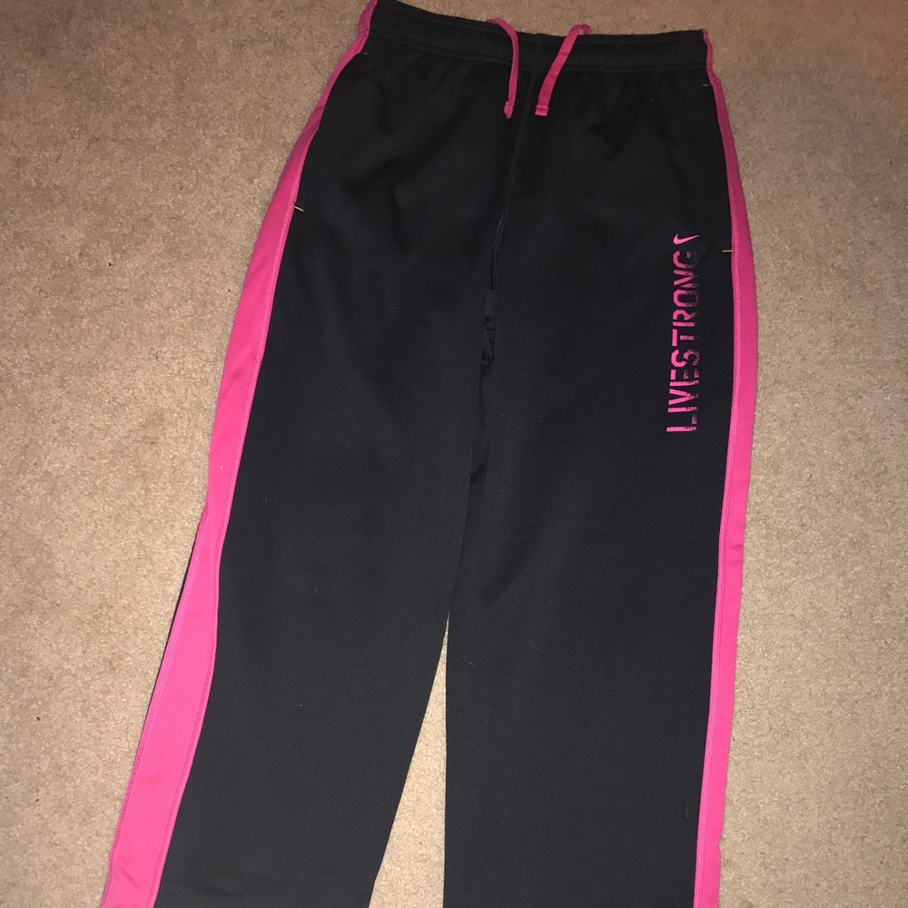 Nike *limited edition* Live Strong sweatpants