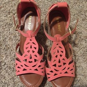 Super cute pink wedges