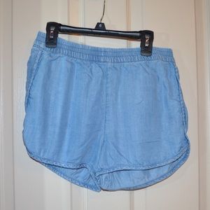 Chambray loose shorts
