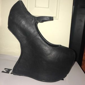 Size 6 heels
