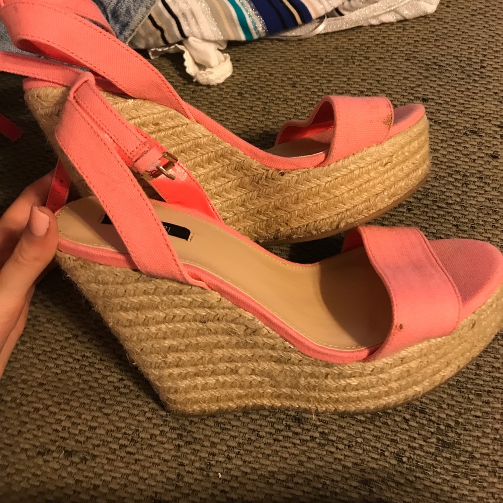 Pink Wedges