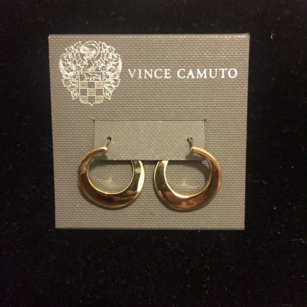 Vince Camuto
Gold-Tone Twisted Crossover Earrings