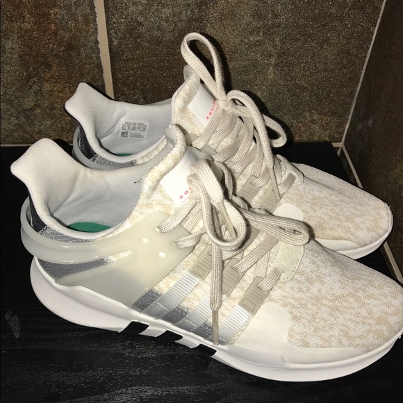 adidas Shoes - Adidas AVD