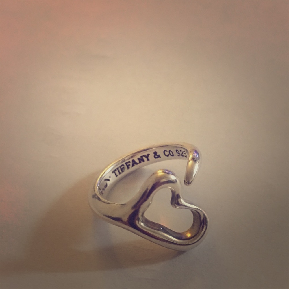 Tiffany & CO Elsa Peretti Open Heart Ring