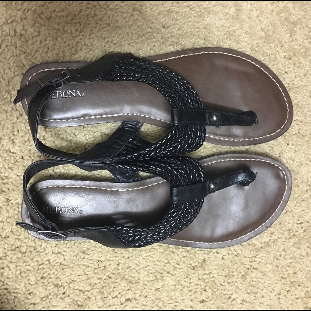 Merona black sandals