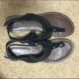 Merona black sandals