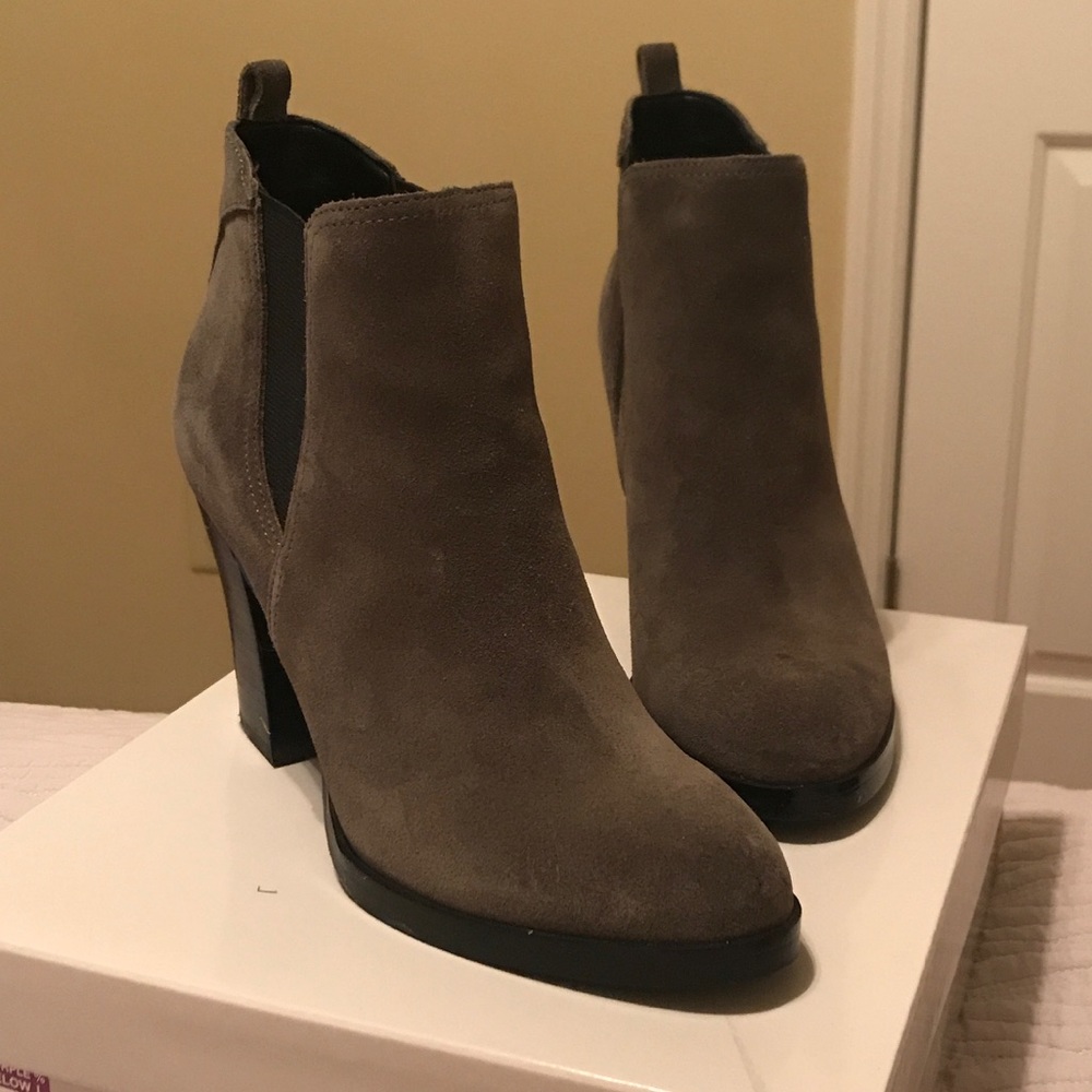 Marc Fisher heeled bootie