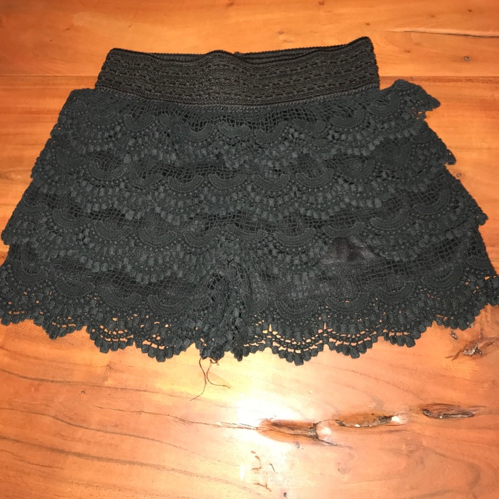 Banana Shorts Black