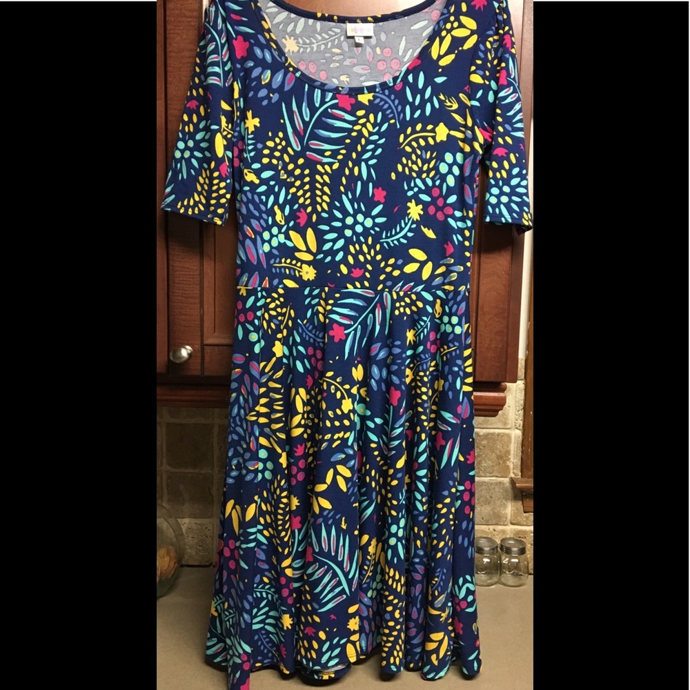 LuLaRoe Nicole dress size Large