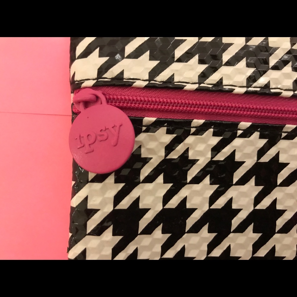 New IPSY Cosmetic or Change Purses, Lot of 3 - Picture 4 of 8