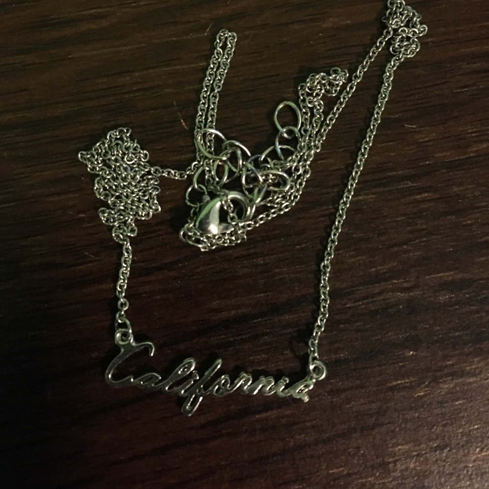 California Dainty Necklace