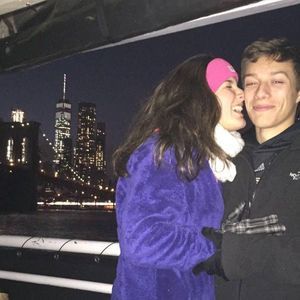 Meet your Posher, Hunter