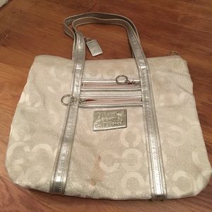 Coach poppy purse