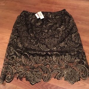 Sans Souci black lace skirt