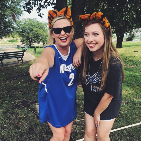 Meet your Posher, Leanna - Picture 1 of 1