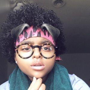 Meet your Posher, Ariel