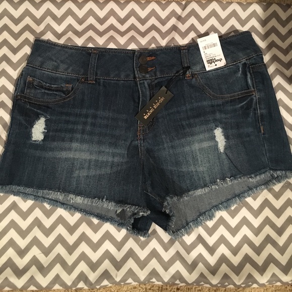 refuge Pants - Refuge Distressed Jean Shorts
