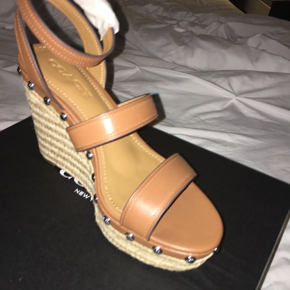 NIB COACH DARCY STRAPPY WEDGE - Picture 3 of 5