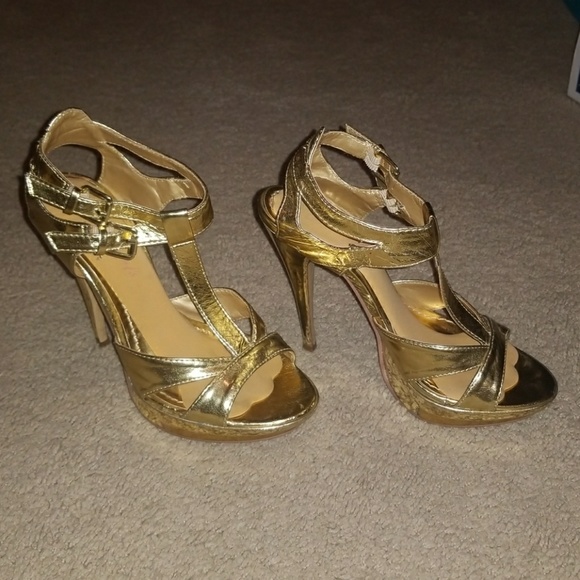 Metallic Gold Stilettos - Like New! - Picture 5 of 7