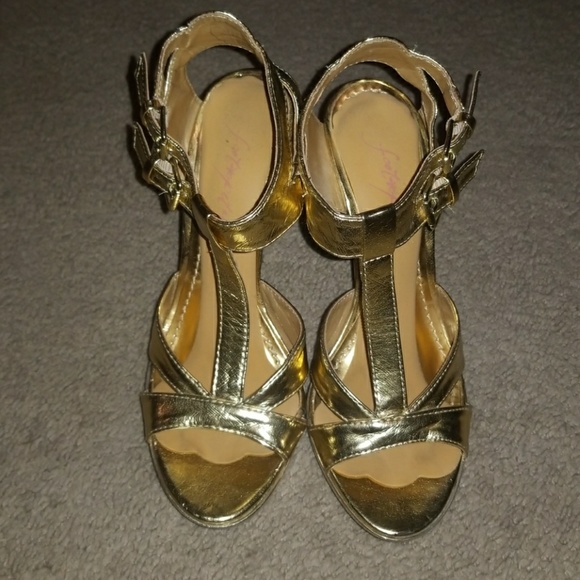 Metallic Gold Stilettos - Like New! - Picture 6 of 7