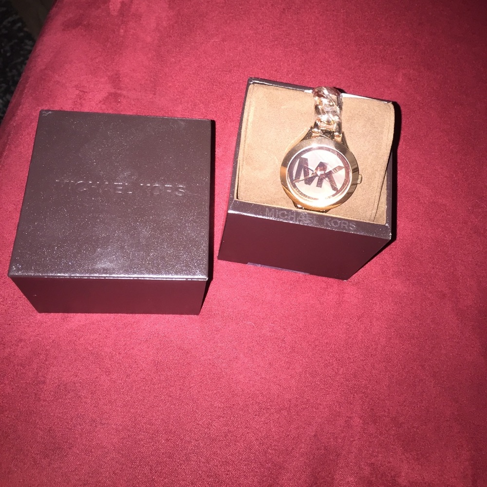 Michael Kors rose gold watch