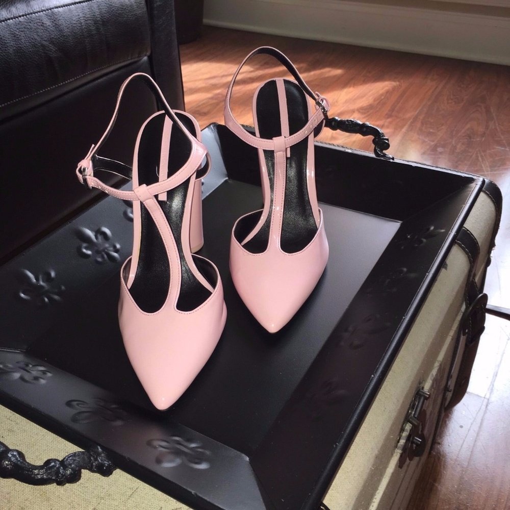 NWB💖 -  Pink Zara T-Strap Round Heels - 40
