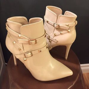 Cream Stiletto Pointy Toe Ankle Booties