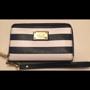 Michael Kors Wristlet