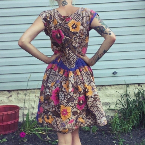 60's Vintage Sundress - Picture 3 of 4