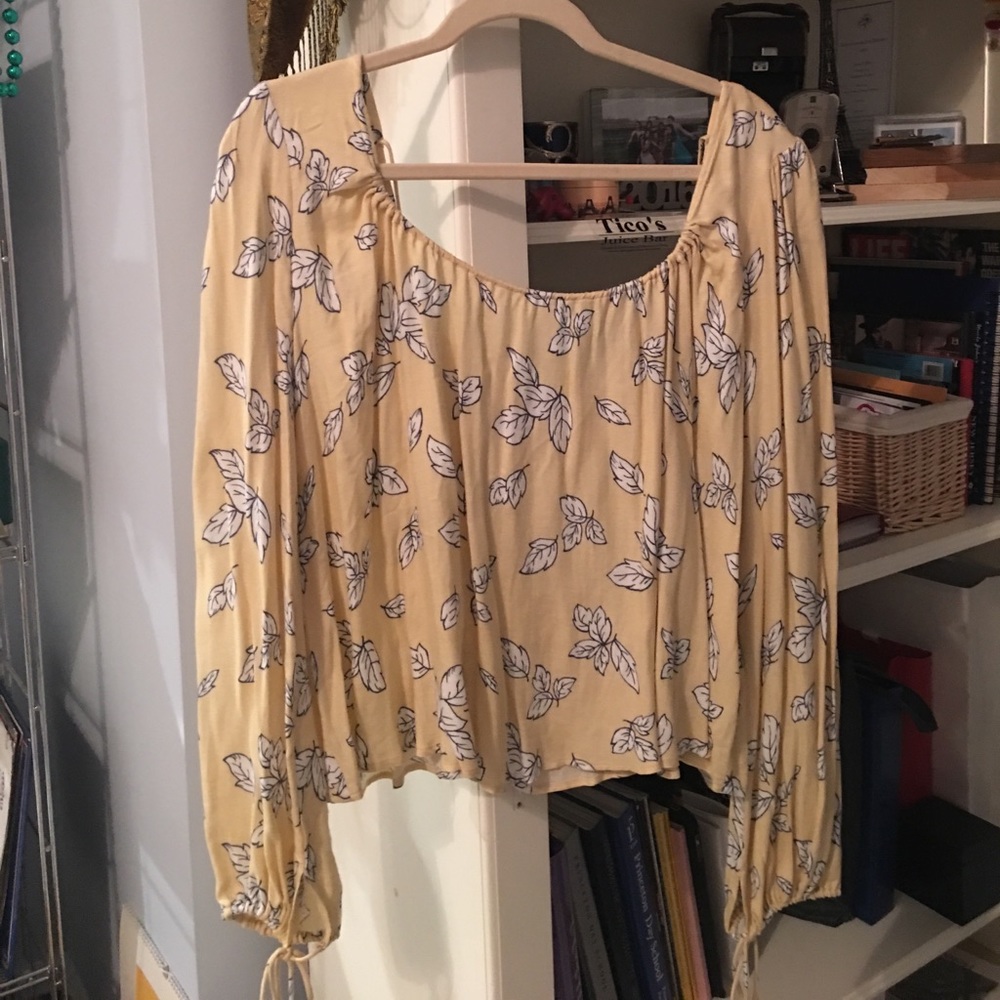Yellow and white long sleeve blouse!